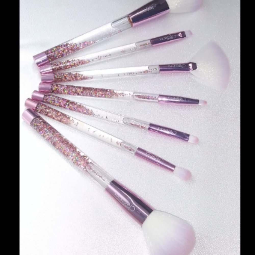 Beauty Creations. Brush Set